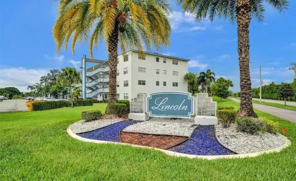 3004 Lincoln A, Boca Raton, FL 33434