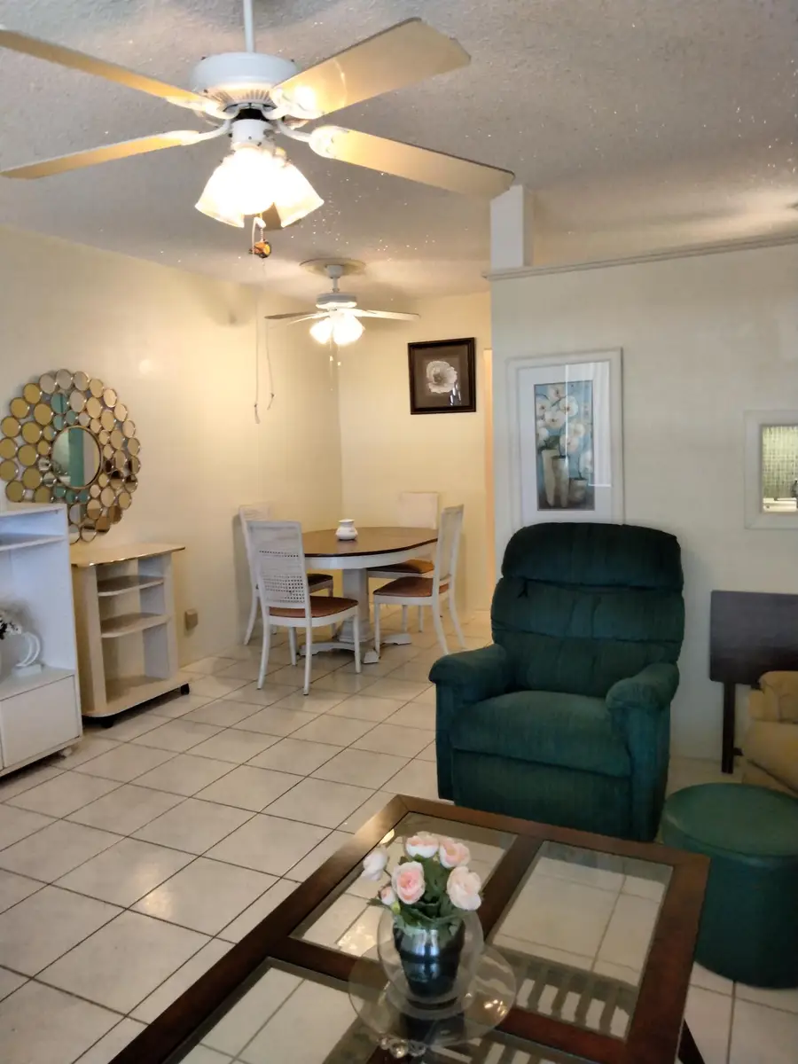 815 SW 10th Terrace #17V, Hallandale Beach, FL 33009 - #3