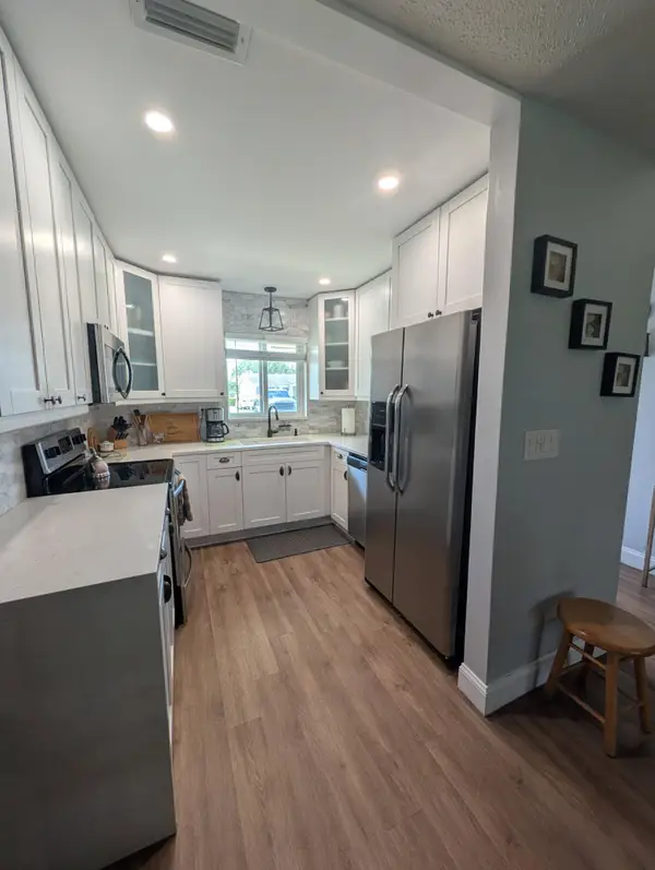 2671 Emory Drive E #B, West Palm Beach, FL 33415