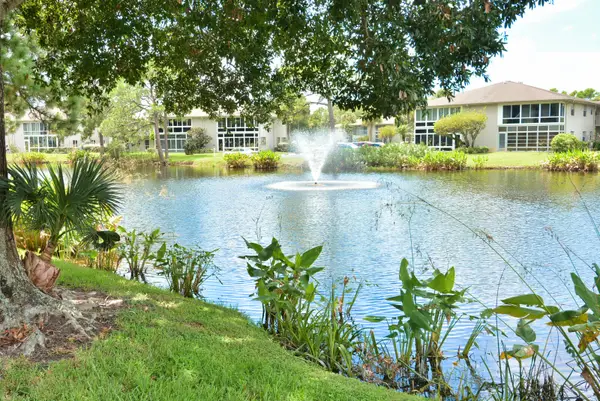 10 Lake Vista Trail #203, Port St Lucie, FL 34952