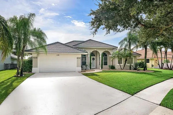 198 Cypress Trace, Royal Palm Beach, FL 33411