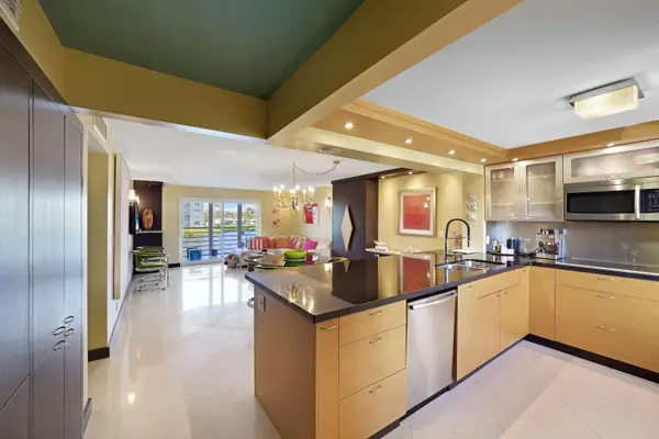 311 SE 3rd Street Se #207, Dania Beach, FL 33004
