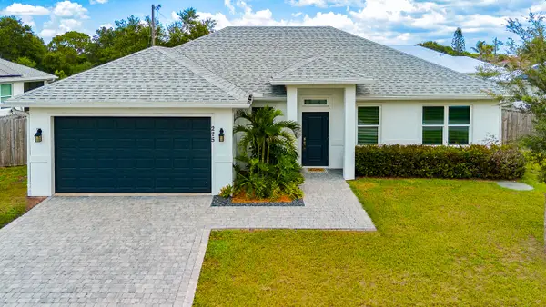 275 SW Elderberry Drive, Port St Lucie, FL 34953