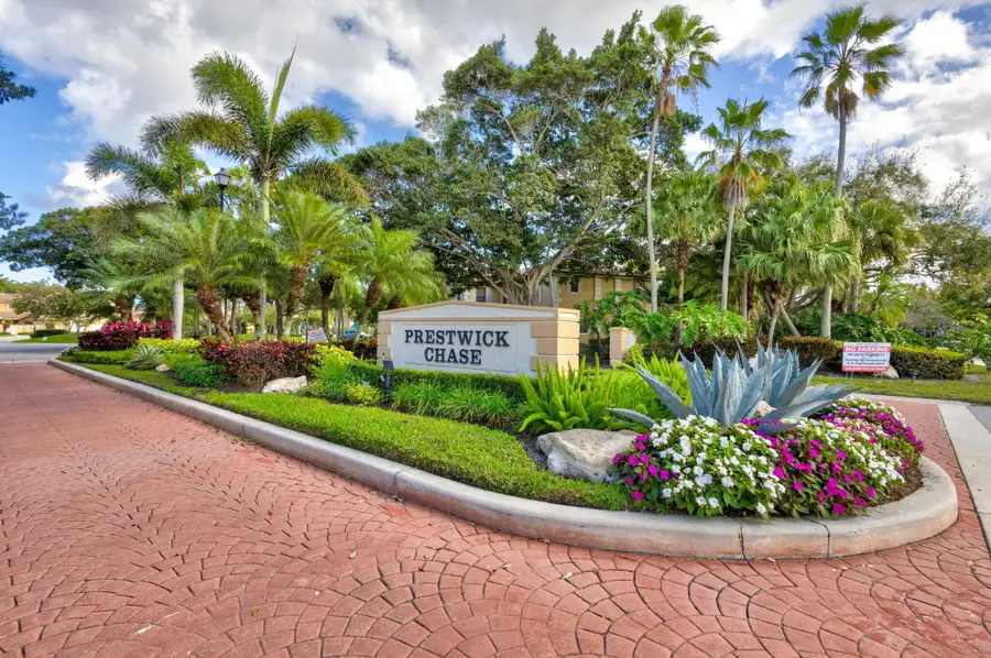 523 Prestwick Circle, Palm Beach Gardens, FL 33418 - #2