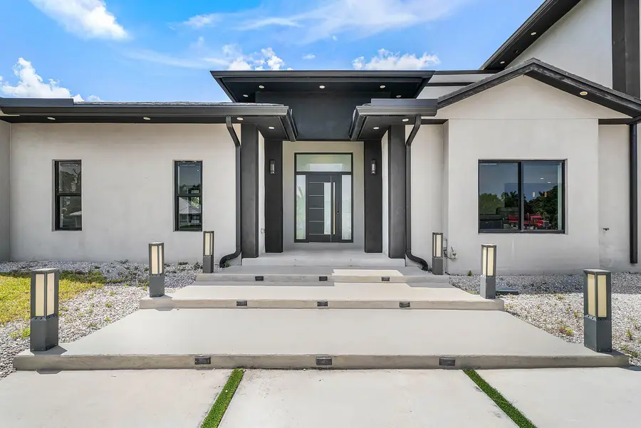 641 Marshall Road, West Palm Beach, FL 33413 - #3