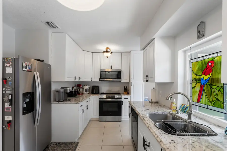 8621 NW 3rd Street, Pembroke Pines, FL 33024 - #2