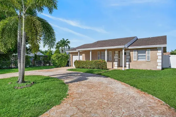 702 Place Tavant, Delray Beach, FL 33445
