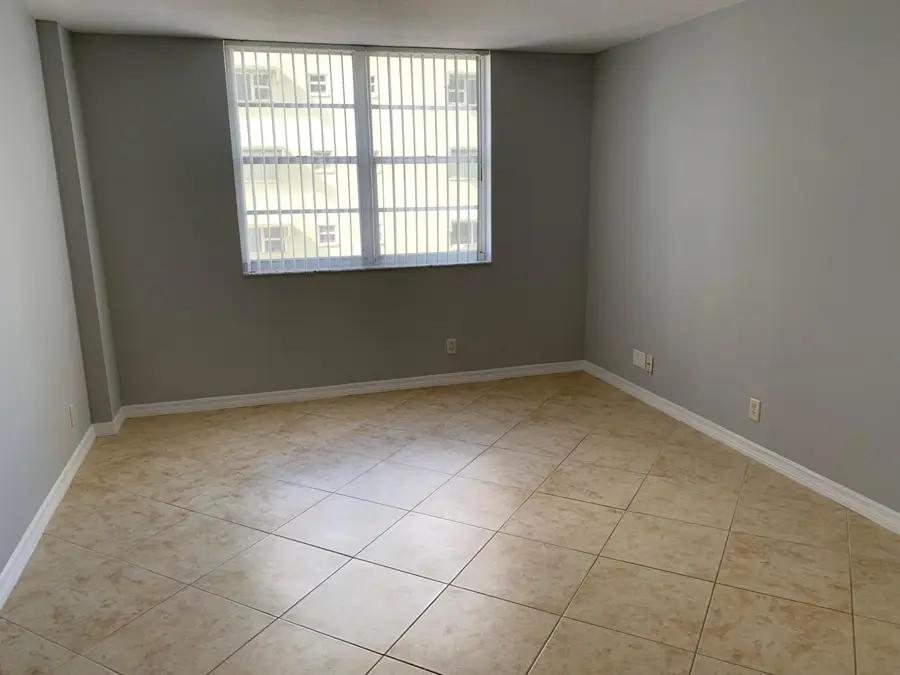 3001 W Rolling Hills Circle #709, Davie, FL 33328 - #2