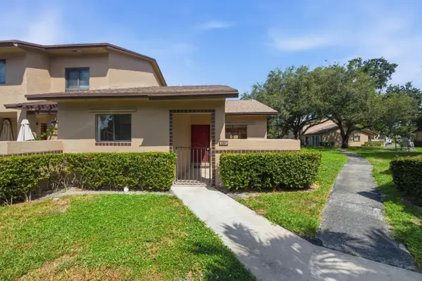 2267 NW 37th Avenue, Coconut Creek, FL 33066
