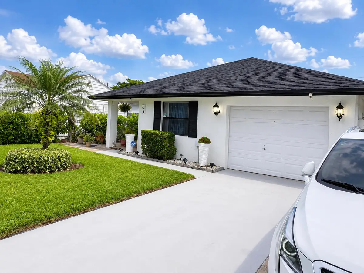 821 Hampton Road, West Palm Beach, FL 33405 - #1