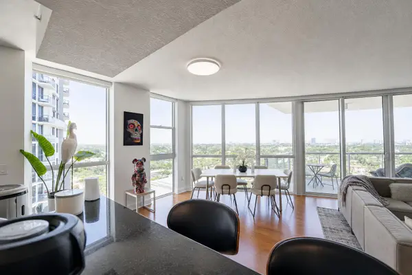 111 SE 8th Avenue, Fort Lauderdale, FL 33301