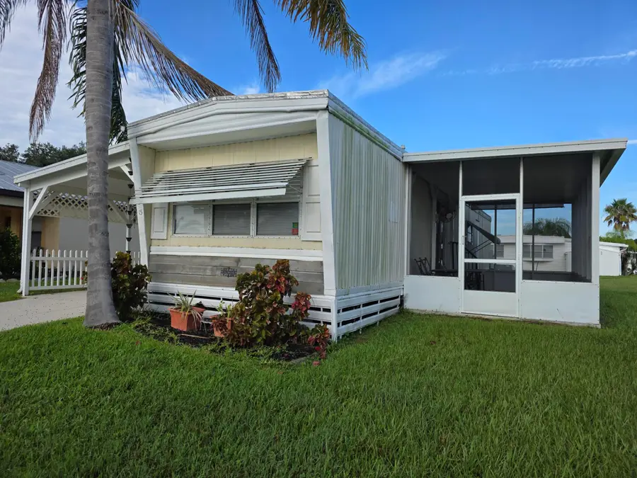 15 Grande Vista Way, Port Saint Lucie, FL 34952 - #2