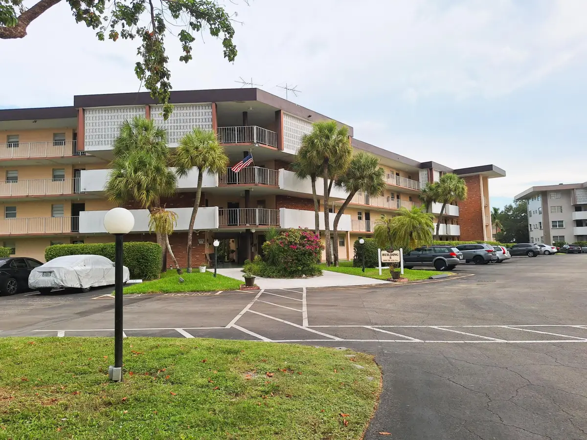 2900 NW 47th Terrace #303B, Lauderdale Lakes, FL 33313 - #1