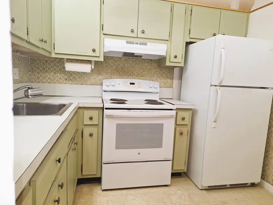 2900 NW 47th Terrace #303B, Lauderdale Lakes, FL 33313 - #2