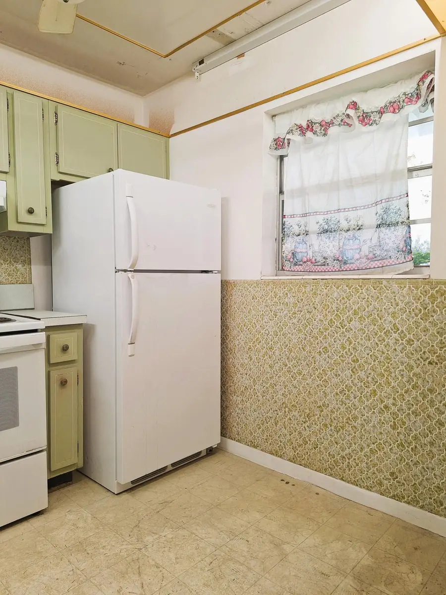 2900 NW 47th Terrace #303B, Lauderdale Lakes, FL 33313 - #3