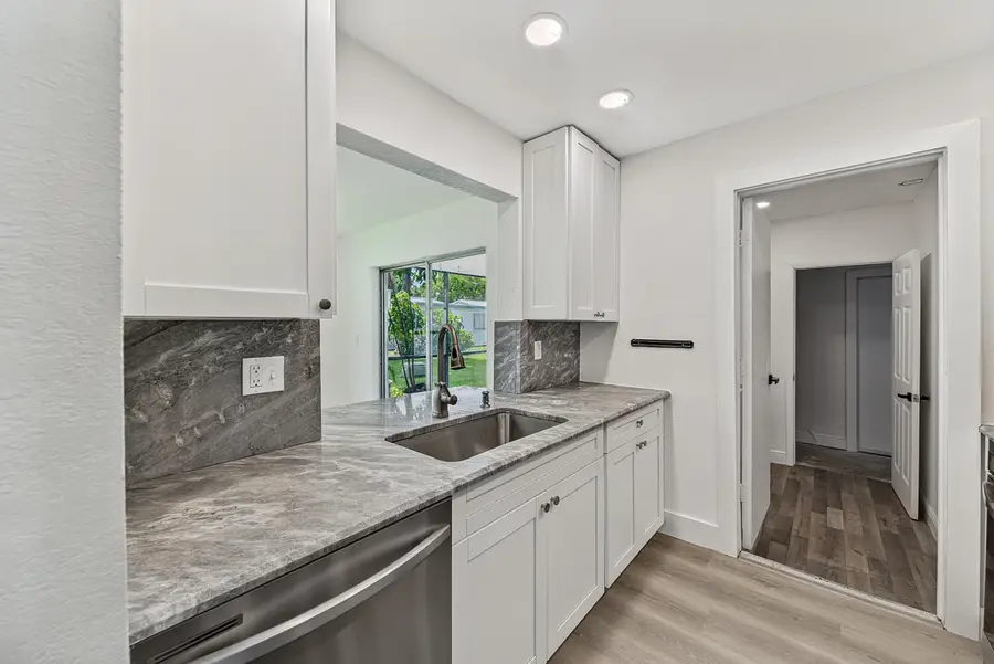 1190 NW 90th Avenue, Plantation, FL 33322 - #2