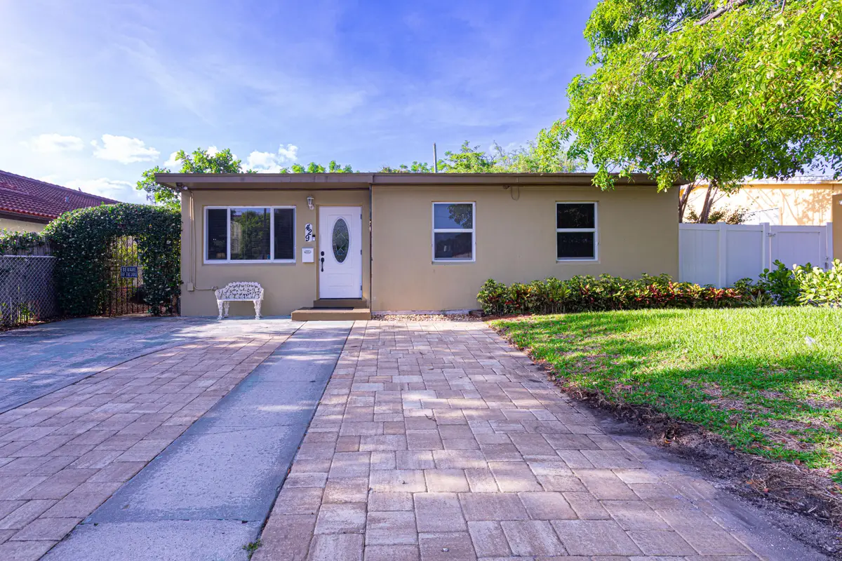 429 Summa Street, West Palm Beach, FL 33405 - #1