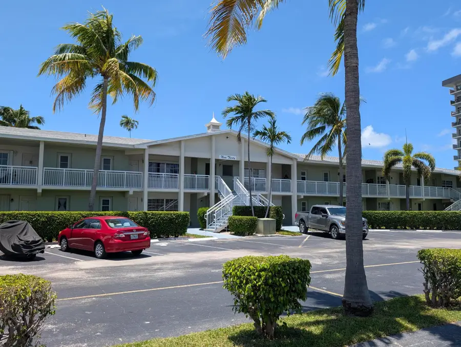 930 SE 9th Avenue #11, Pompano Beach, FL 33060 - #2