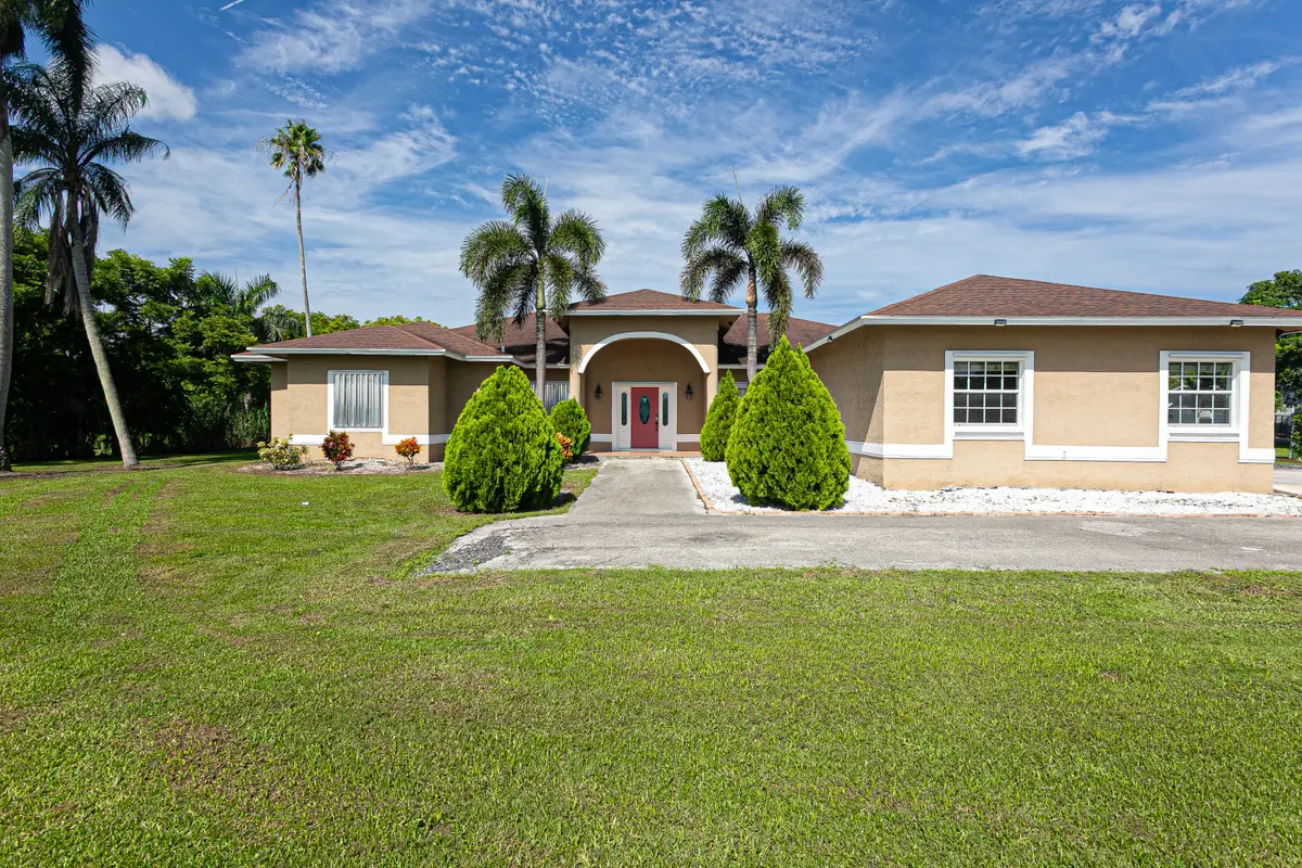 173 S Greenstar Avenue, Pahokee, FL 33476 - #1