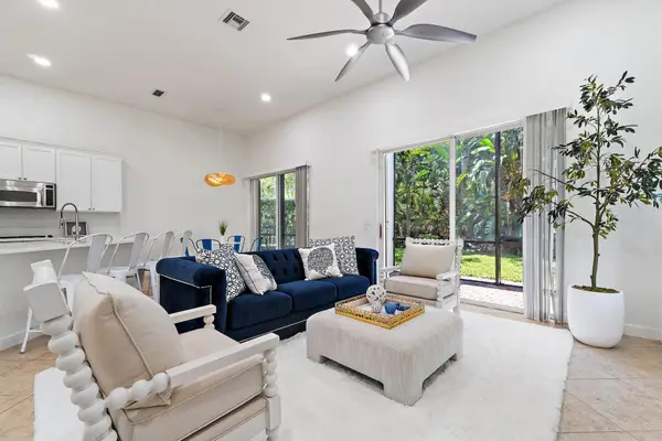 1071 Vintner Boulevard, Palm Beach Gardens, FL 33410