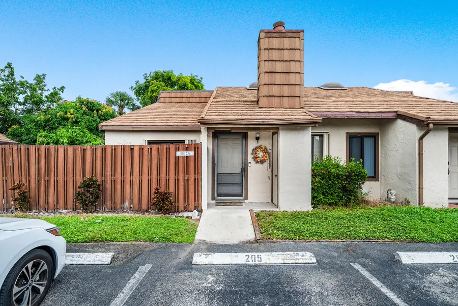 4012 Palm Bay Circle, West Palm Beach, FL 33406 - #3