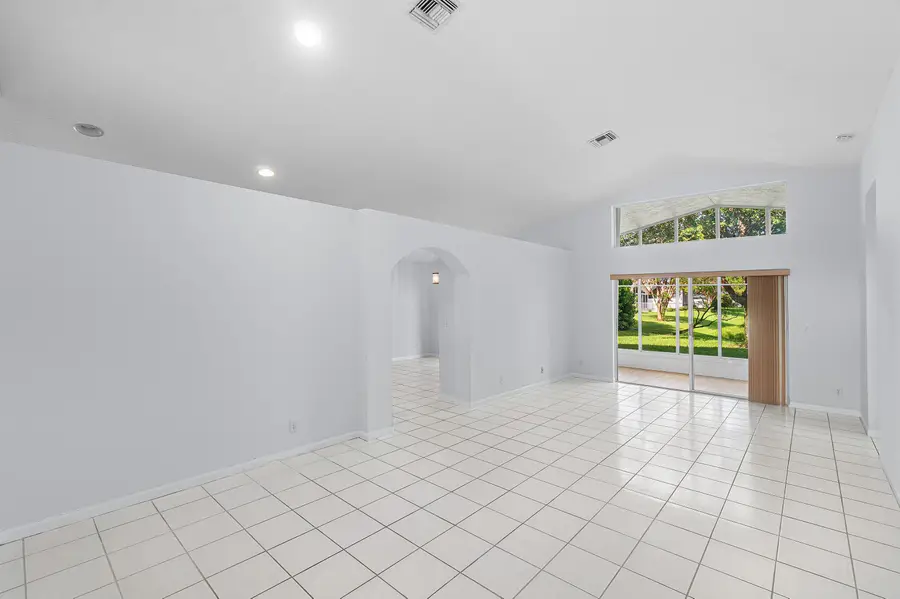 5737 Royal Club Drive, Boynton Beach, FL 33437 - #3