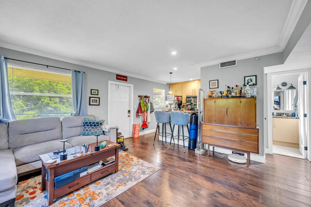 811 NE 14th Place, Fort Lauderdale, FL 33304 - #1