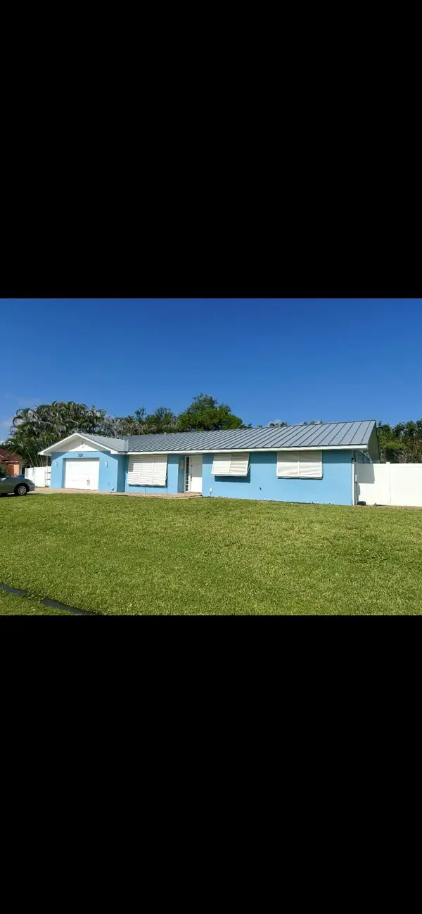 302 NW Friar Street, Port St Lucie, FL 34983