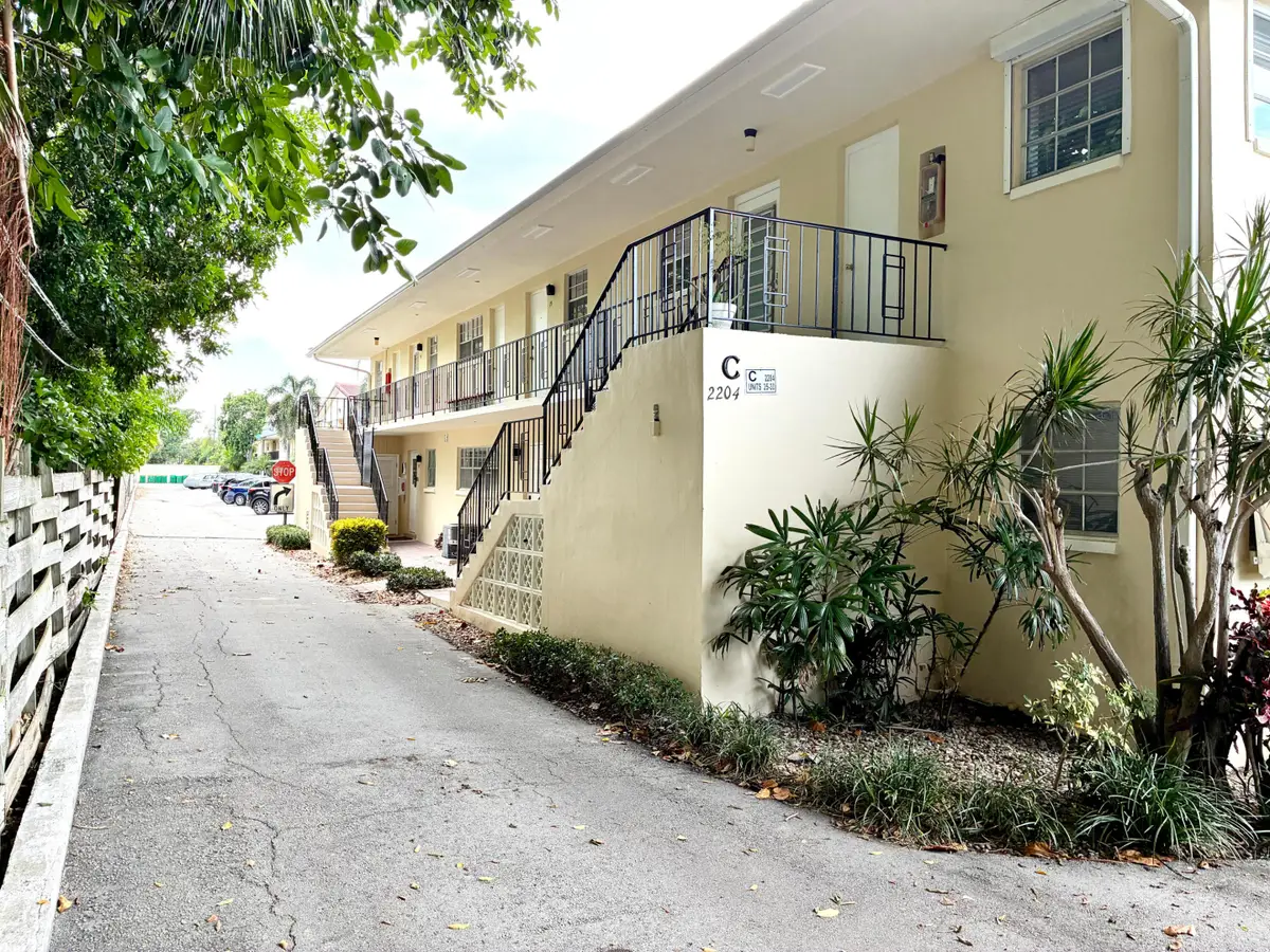 2204 NE 36th Street #Apt 26, Lighthouse Point, FL 33064 - #1