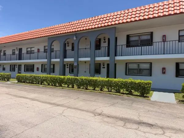 2141 W Woolbright Road #L202, Boynton Beach, FL 33426