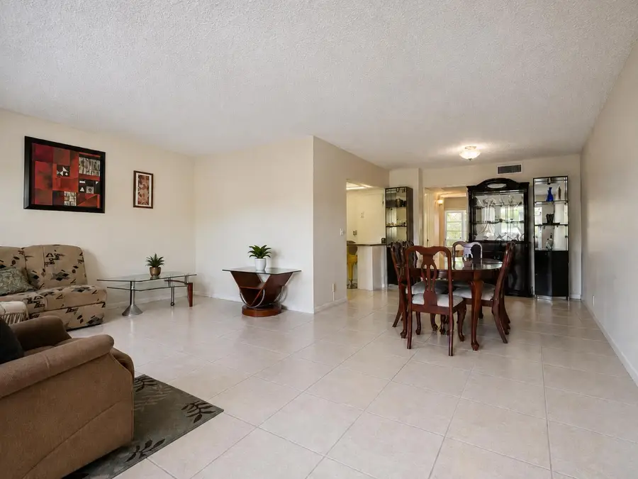 307 Greenbrier B, West Palm Beach, FL 33417 - #3