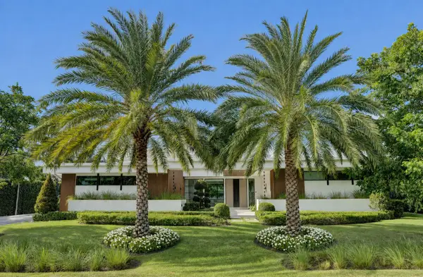 7 Tahoe Lane, Sea Ranch Lakes, FL 33308