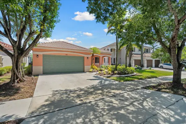 886 Sunflower Circle, Weston, FL 33327
