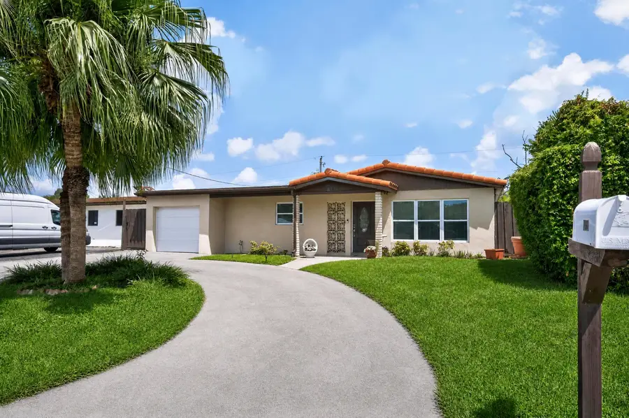 7961 N Normandy Street, Miramar, FL 33023 - #2
