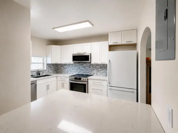 9411 N Hollybrook Lake Drive #309, Pembroke Pines, FL 33025