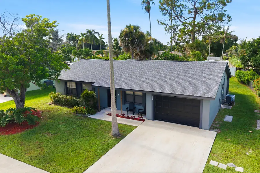 108 Santa Monica Avenue, Royal Palm Beach, FL 33411 - #2