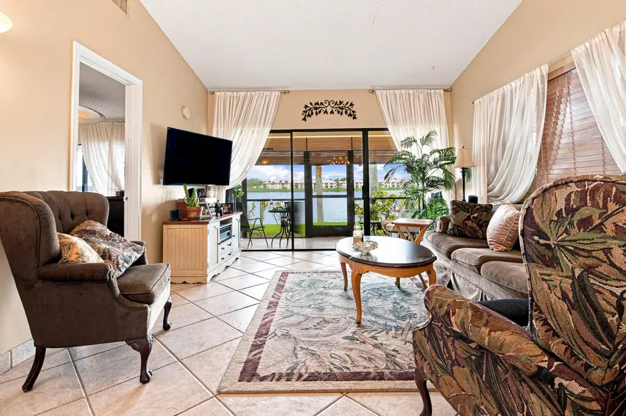 611 Banks Road, Margate, FL 33063 - #3