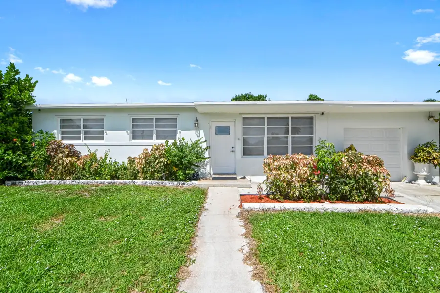149 Cayman Drive, Palm Springs, FL 33461 - #2