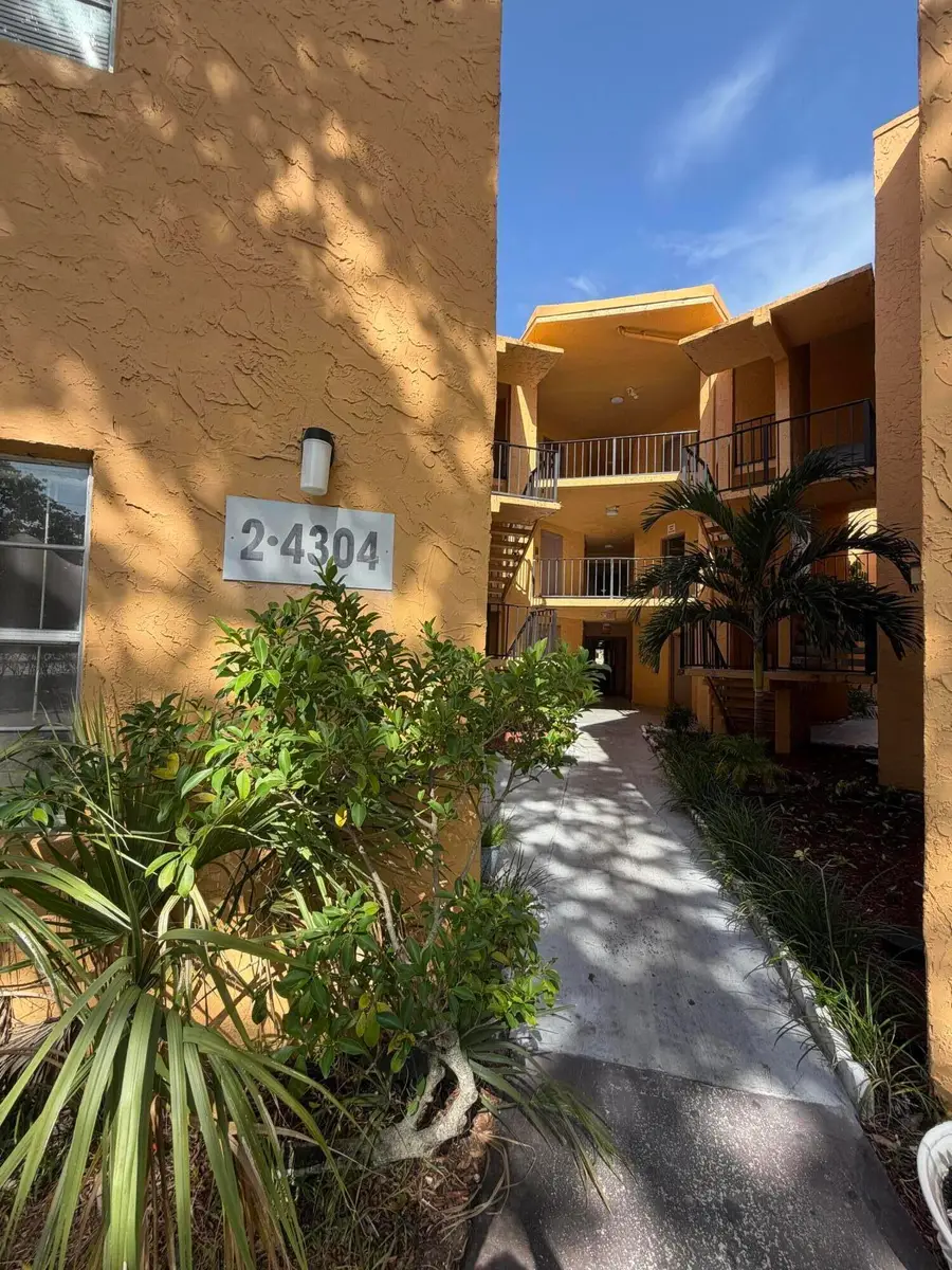 4304 NW 9th Ave #2-3B, Deerfield Beach, FL 33064 - #2