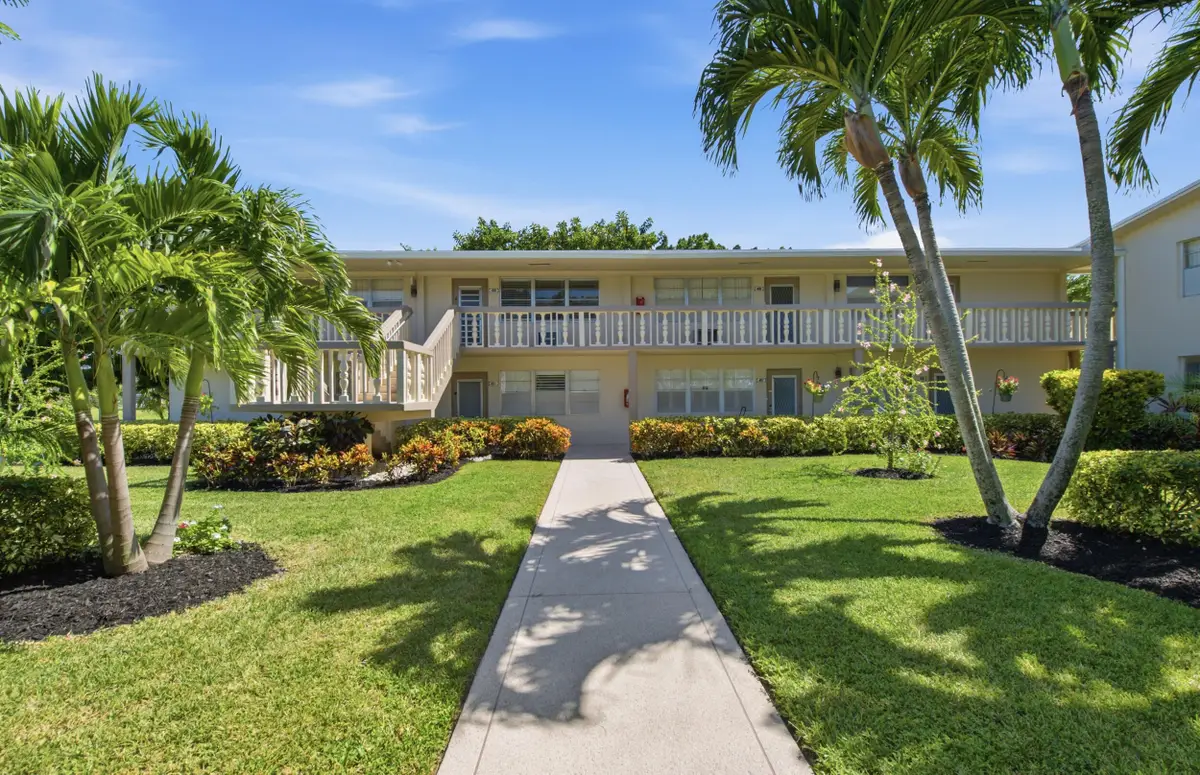 489 Tilford W, Deerfield Beach, FL 33442 - #1