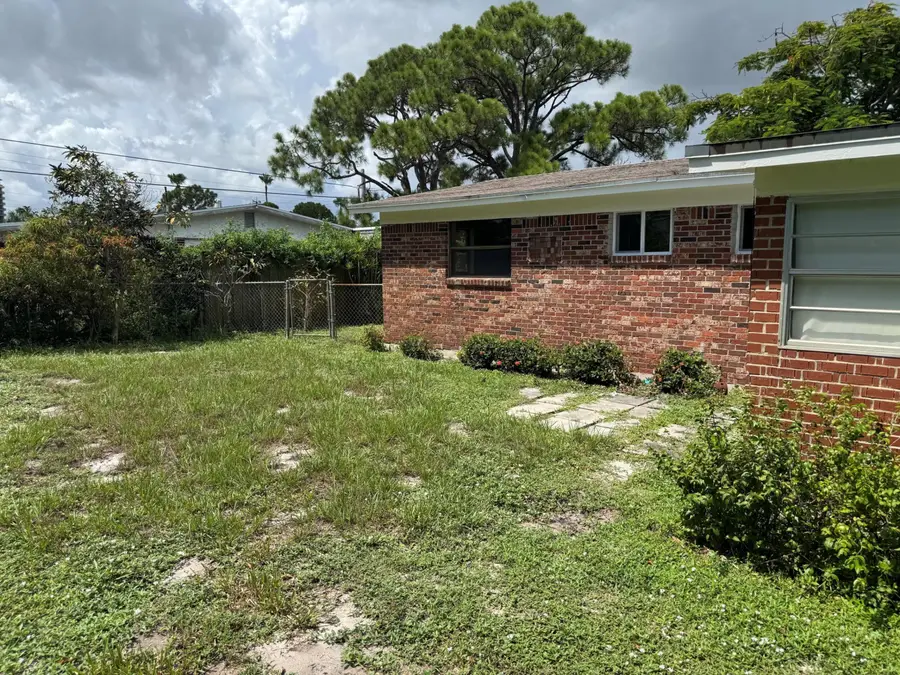 3651 Bahama Road, Palm Beach Gardens, FL 33410 - #2