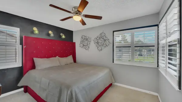 7618 Tahiti Lane #206, Lake Worth, FL 33467