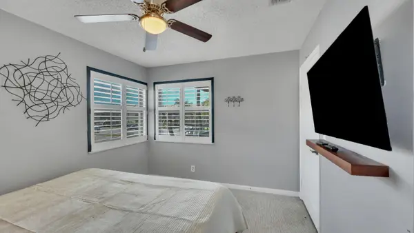 7618 Tahiti Lane #206, Lake Worth, FL 33467