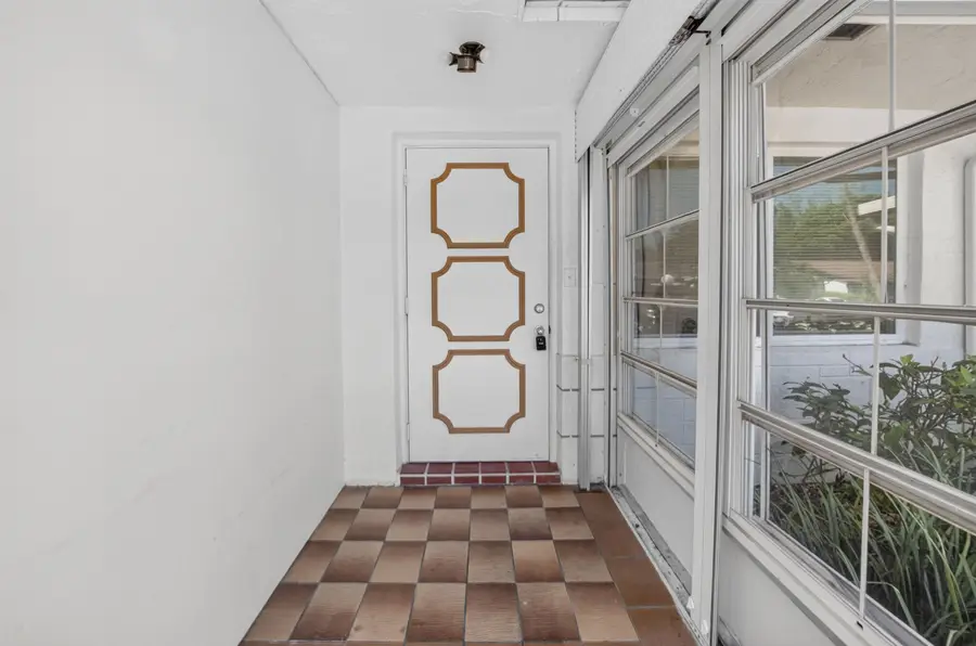 6070 La Palma Lane, Delray Beach, FL 33484 - #2