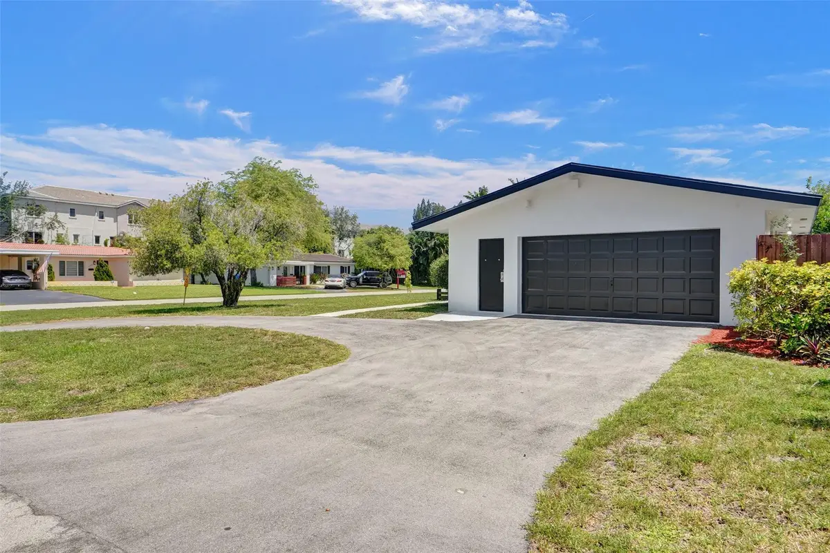 4017 NE 18th Avenue, Oakland Park, FL 33334 - #1
