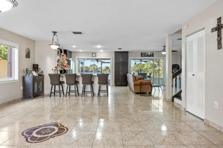 940 SW 96th Avenue, Pembroke Pines, FL 33025 - #3