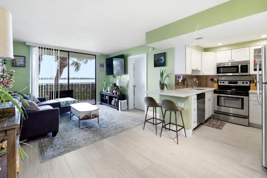 760 Executive Center Drive #24, West Palm Beach, FL 33401 - #2