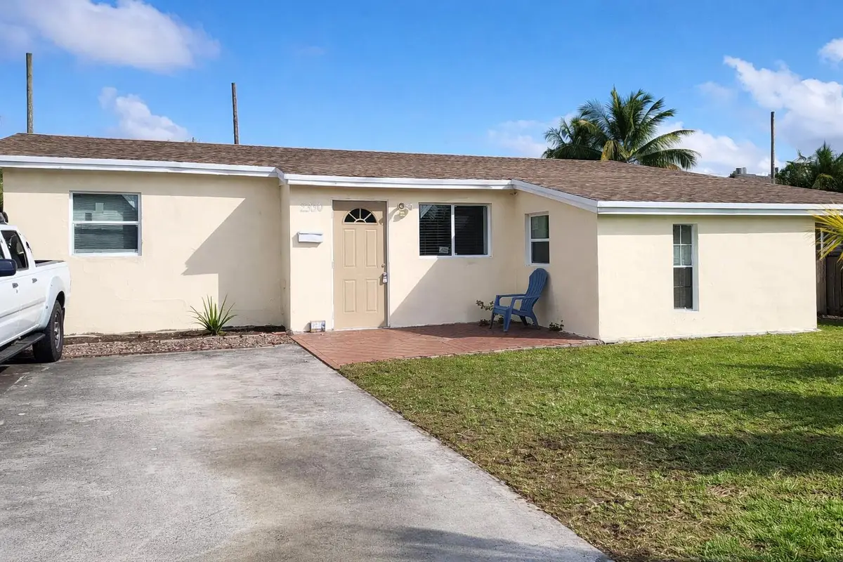 2330 NE 1st Avenue, Pompano Beach, FL 33060 - #1