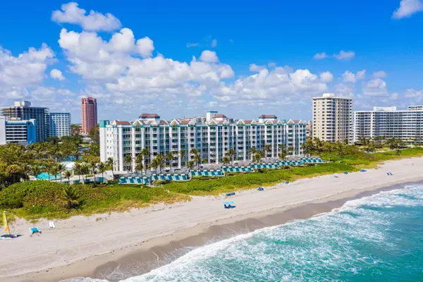 800 S Ocean Boulevard #PH4, Boca Raton, FL 33432