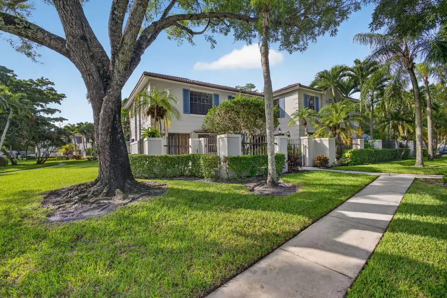 350 Prestwick Circle #2, Palm Beach Gardens, FL 33418 - #2